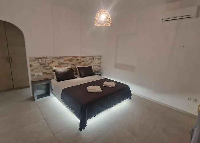 Mykonian Tramonti Plintri